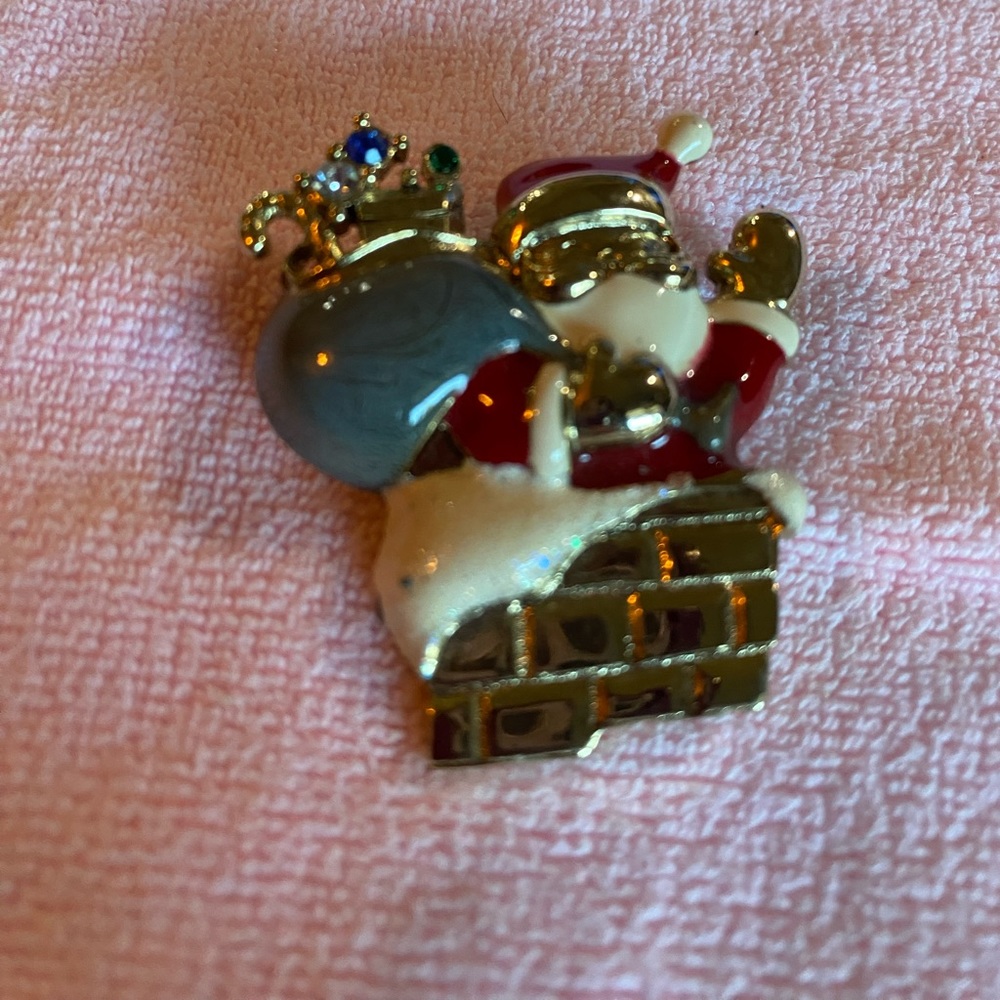 ✂️Santa Claus Pin - Picture 2 of 3